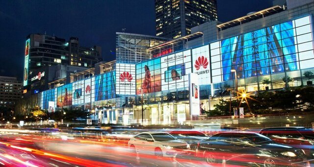 Huawei начал увольнять «американских шпионов»
