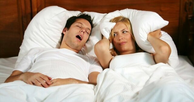 Почему человек во сне храпит: причины появления храпа и способы его устранения