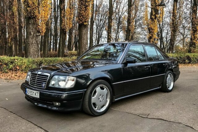 Mercedes-Benz W124 E420 после полной реставрации