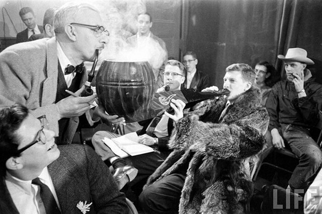 Дым коромыслом: как проходили соревнования по курению в США 50-х годов