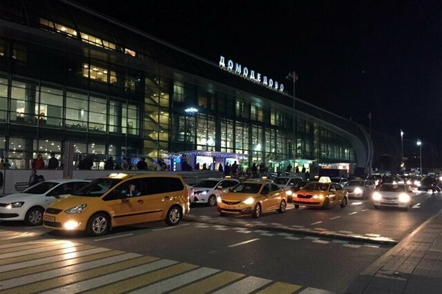 В Домодедово прямо на заказе умер таксист