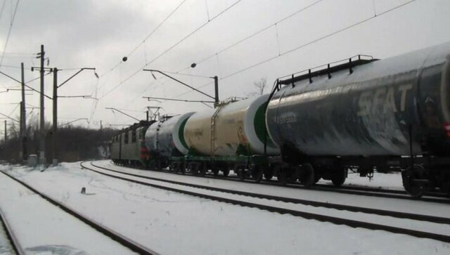 В Амурской области грузовой поезд сошел с рельсов