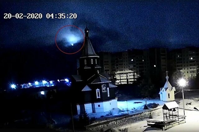 Момент падения метеорита в Карелии засняли на видео