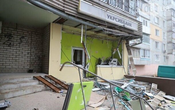 Взрыв банкомата надувными шариками в Запорожье