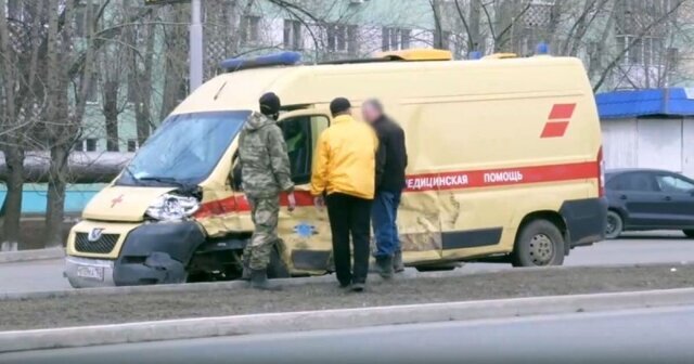 ДТП с участием автомобиля "скорой помощи" в Нефтекамске