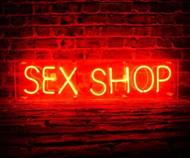 Забавные истории от работников секс-шопа