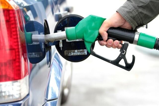 "Прошу отнестись с пониманием": в России могут запретить ввоз дешевого бензина из-за рубежа