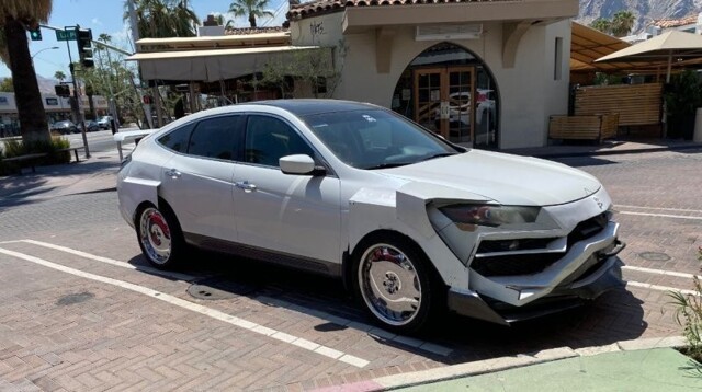 Отчаянная попытка превратить Honda Crosstour в Lamborghini Urus