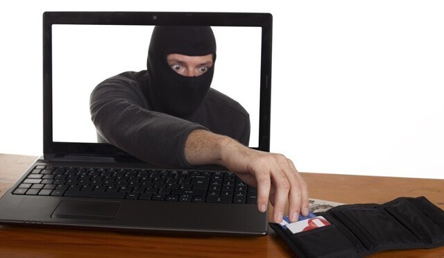 Более 2 миллионов рублей украдено: поймана банда интернет-преступников