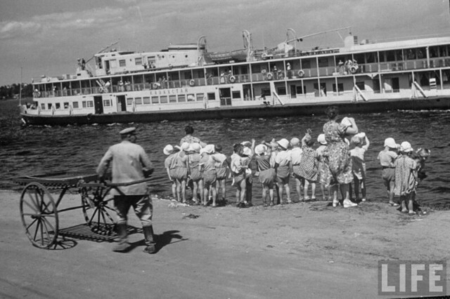 Путешествие Говарда Сочурека по Волге.1958