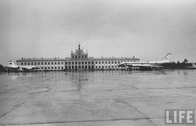 Путешествие Говарда Сочурека по Советскому Союзу. 1958. Первым делом самолеты