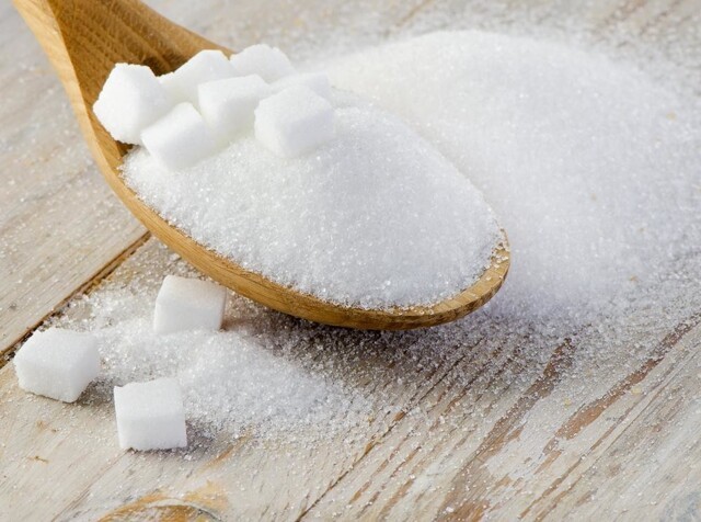 Почему сахарный песок полезен для здоровья, и в чем опасность злоупотребления сладким продуктом?