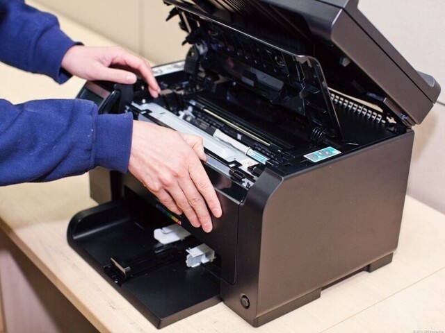 Почему не стоит самостоятельно заправлять картриджи принтеров