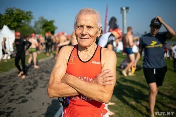 Дед атлет из СНГ, тренировки на пенсии возможны ?