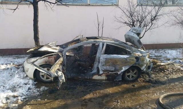 Автомобилистка полила салон машины бензином и сгорела заживо