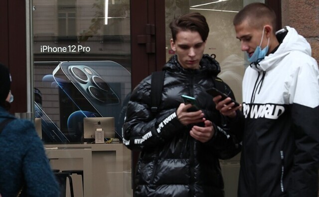 Дуров назвал iPhone 12 Pro «корявой железякой»