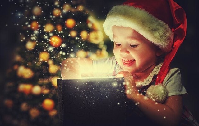 Что подарить ребенку на новый год: список из 100 идей подарков для наступающего 2021 года