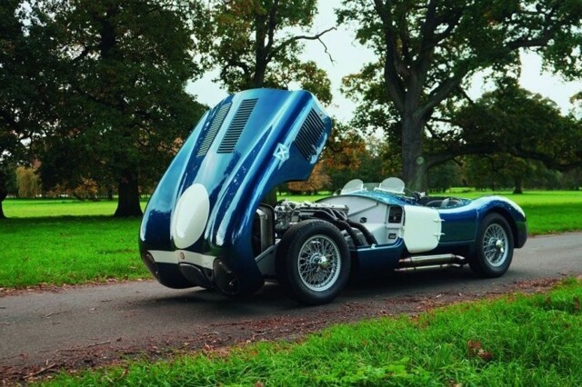 Компания Ecurie Ecosse выпускает семь ручных репродукций гоночного Jaguar C-Type