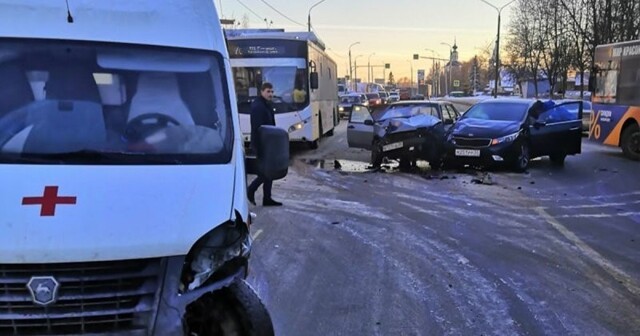 Авария дня. Во Владимире произошло ДТП с участием скорой помощи