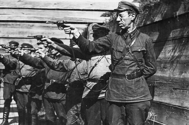 23 февраля 1939 года расстрелян начальник ГУЛАГа Израиль Плинер - жертва сталинских репрессий