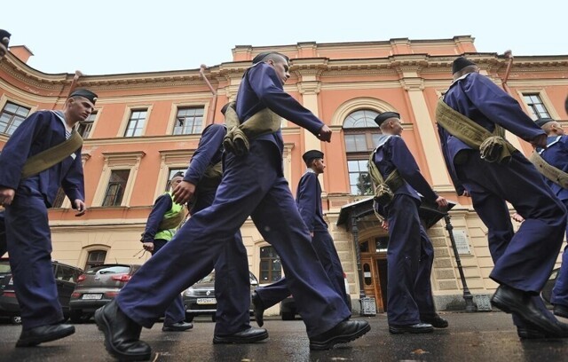Трое кавказцев избили курсантов в Санкт-Петербурге