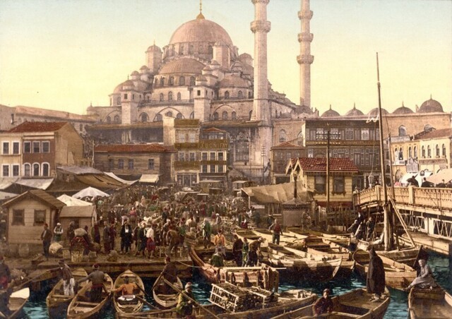 Почему Константинополь не смогли взять до середины 15-го века?
