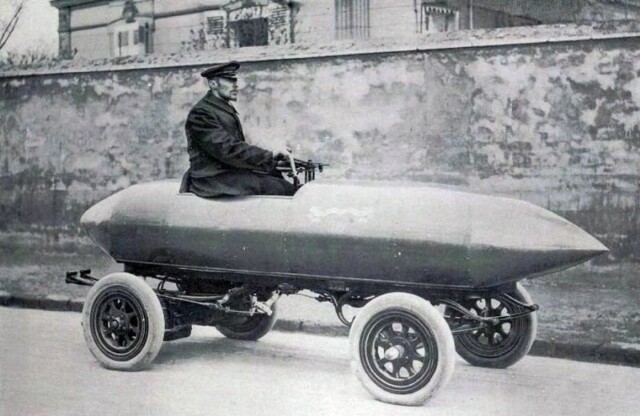 La Jamais Contente — первый автомобиль, разогнавшийся свыше 100 км/ч