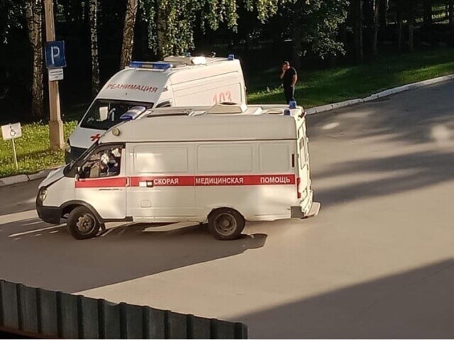 Новосибирск. Пожар на Гусинобродском шоссе начался в седьмом часу вечера