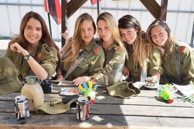 Oткуда в Израильской армии так много симпатичных славянок
