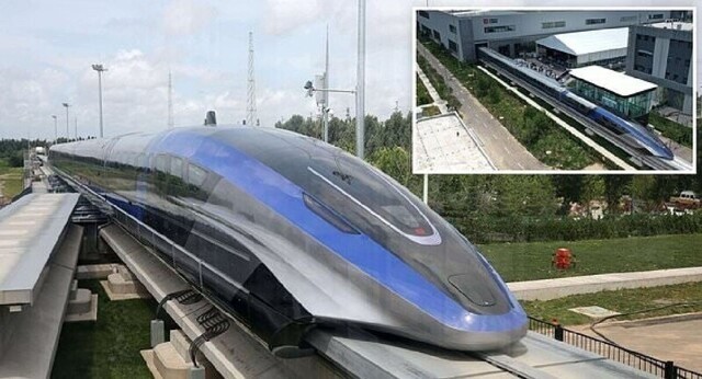 В Китае запустили самый быстрый в мире поезд