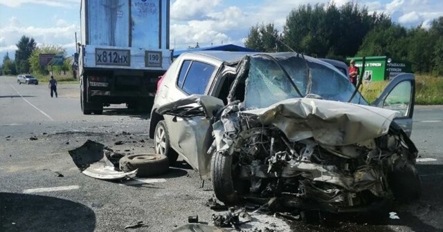 Авария дня. Женщина с девушкой пострадали в Тверской области