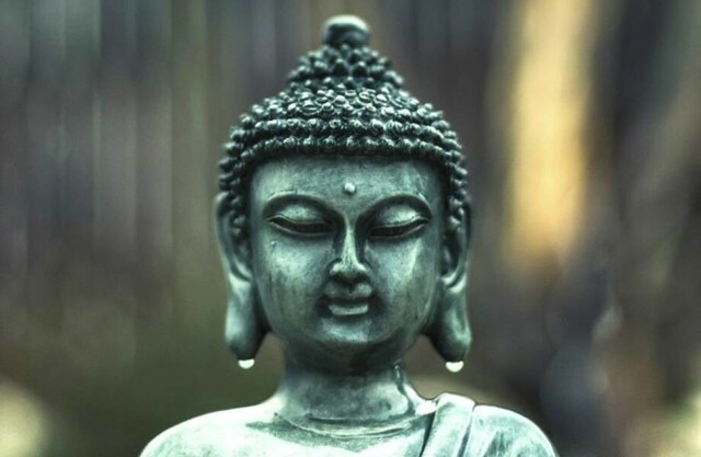 Почему у статуй Будды большие уши