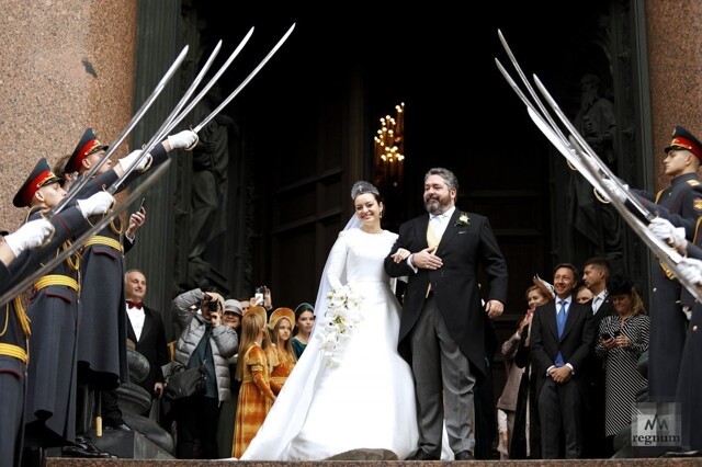 МО РФ накажет тех, кто отправил почетный караул на свадьбу Мухосранского