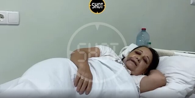 Пенсионерка попала в больницу после избиения за сына