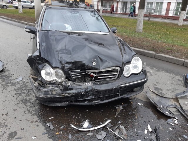 Авария дня.  Беременная автомобилистка устроила в ДТП в Чебоксарах