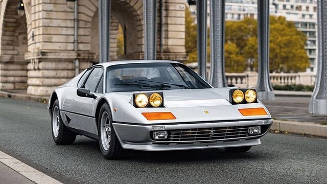 Красива, как Брижит Бардо: Ferrari 1982 года, принадлежавшая Жану-Полю Бельмондо выставлена на продажу