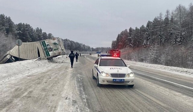 Авария дня. Пожилые супруги погибли в ДТП в Свердловской области