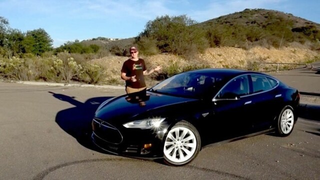 Оцените состояние Tesla Model S, которая проехала почти 700 тысяч километров