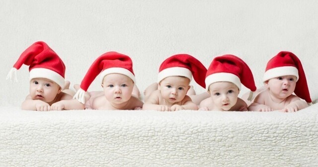 "Поздравляю, у вас Санта": в роддоме новорождённых приносят в костюме Санта-Клауса