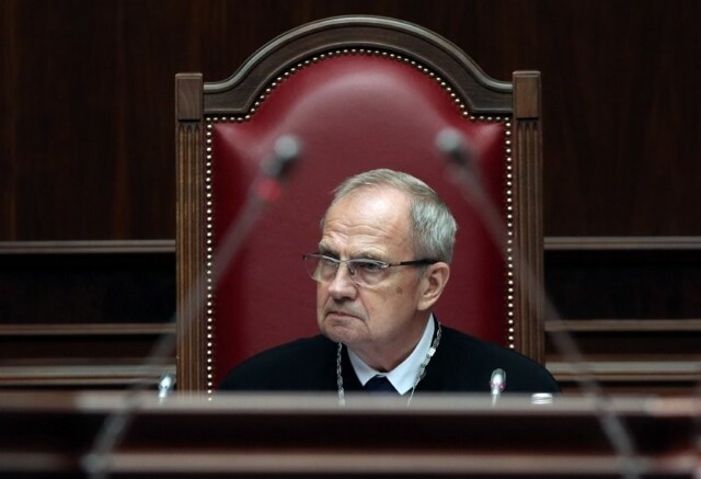 Глава Конституционного суда России допустил отмену моратория на смертную казнь