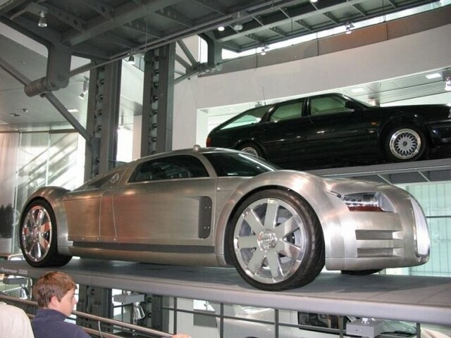 Audi Rosemeyer — неповторимый и концептуальный суперкар 2000 года