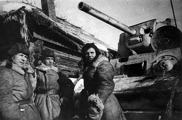 Как один русский танкист вел бой против 12 немецких "Тигров"