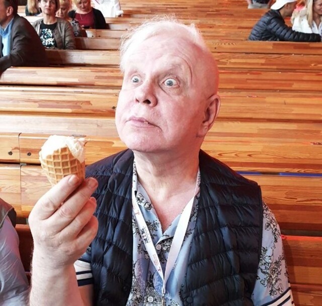 С воды на хлеб: Как выживает на пенсию разбитый инсультом 68-летний Борис Моисеев
