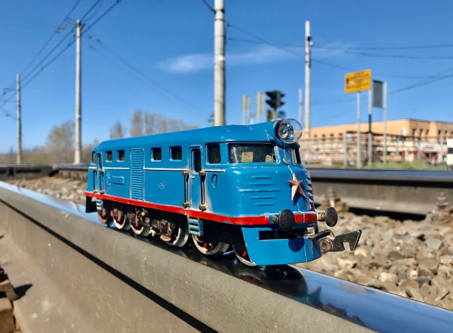 Электрическая железная дорога "Пионерская": игрушки времен СССР