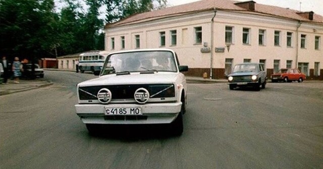 Старые советские фильмы с крутыми автомобильными сценами