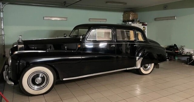 70-летний Rolls-Royce Wraith в неплохом состоянии продают в Москве