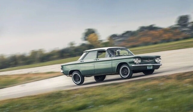 Человек, убивший Chevrolet Corvair, обрушился с критикой на автопилот Tesla