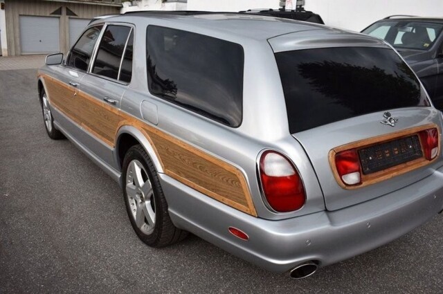 Единственный в своем роде универсал Bentley Arnage с деревянными панелями и полным приводом