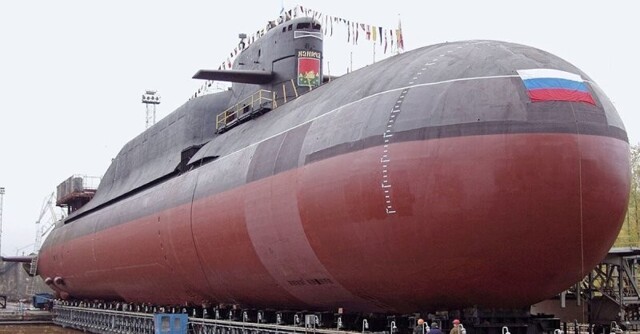 Почему нижняя часть подводных лодок окрашена в красный цвет