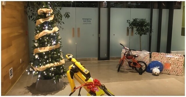 Новогоднее видео от Boston Dynamics